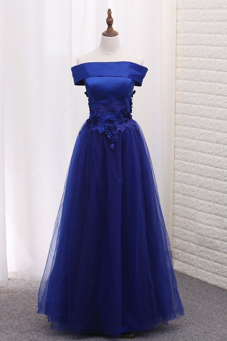A Line Boat Neck Tulle Prom Dresses With Applique Floor