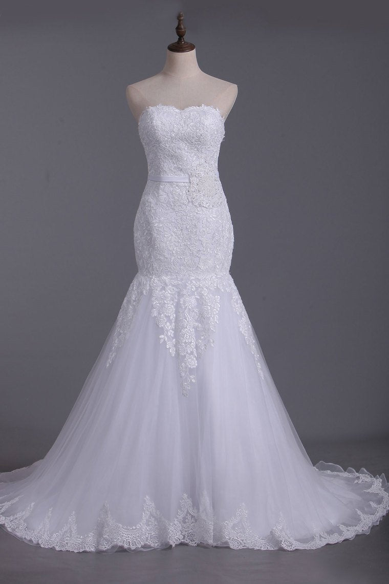 2024 White Sweetheart Wedding Dresses Tulle With Applique & Beads
