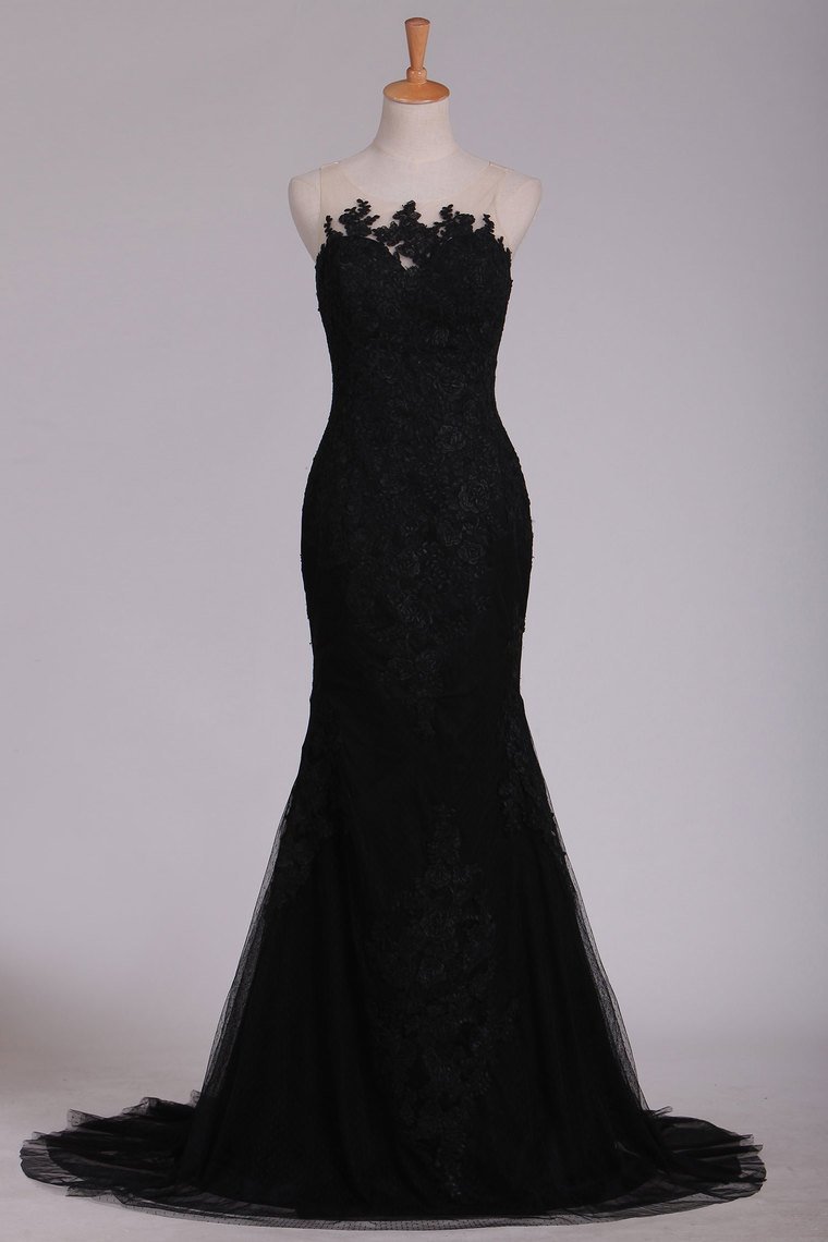 2024 Black Evening Dresses Scoop Tulle With Applique Sweep Train Mermaid/Trumpet