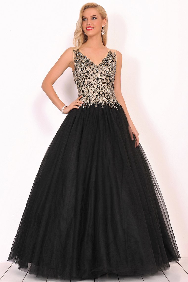 New Arrival Quinceanera Dresses V Neck Tulle With