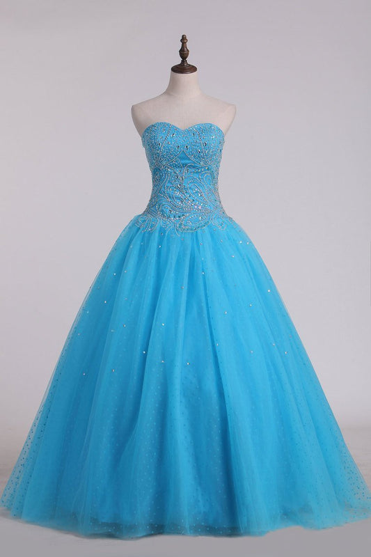 2024 Ball Gown Sweetheart Quinceanera Dresses With Beading Tulle