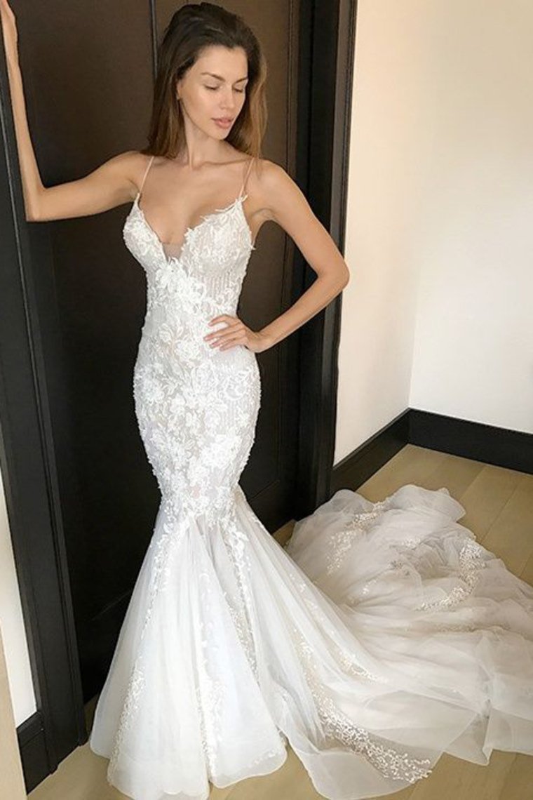 2024 Mermaid Wedding Dresses Spaghetti Straps With Applique And Beads