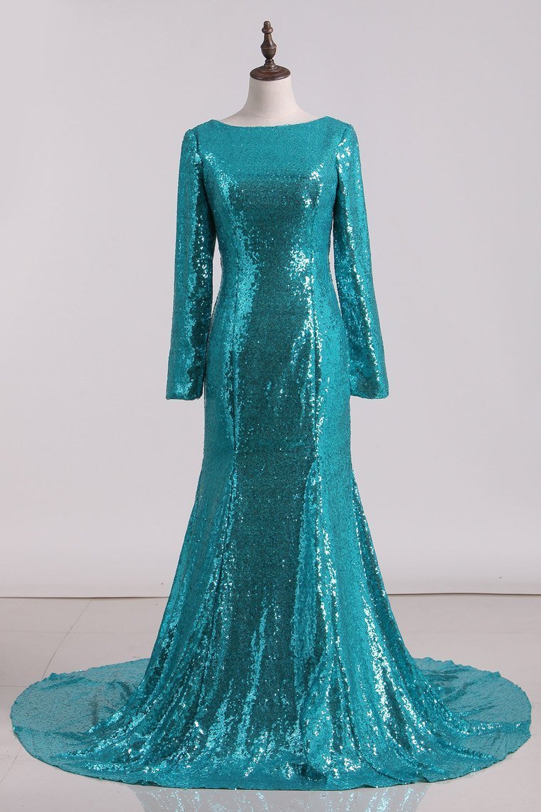 Sexy Open Back Long Sleeve Prom Dresses Sequins Mermaid Sweep