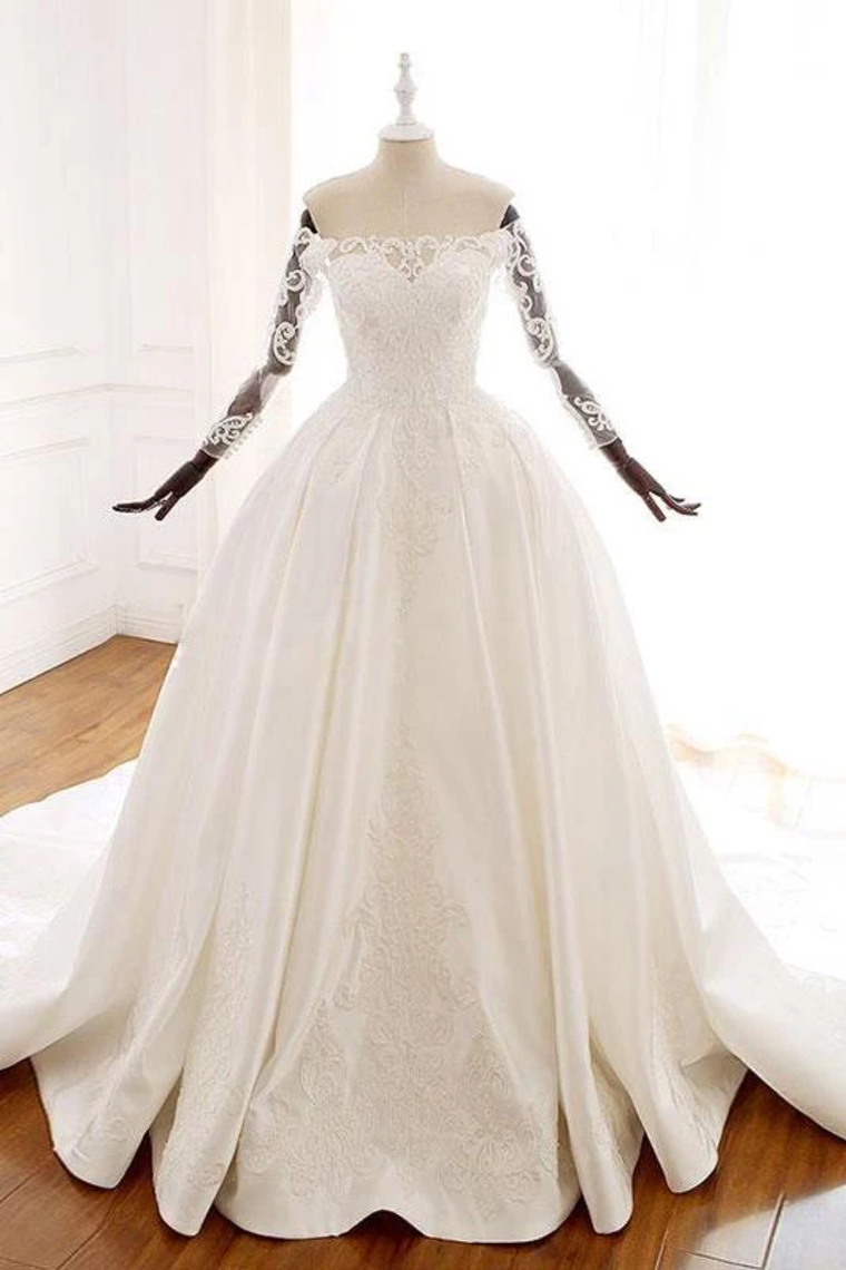 Ball Gown Long Sleeves Wedding Dress With Appliques Satin Bridal STCP1JNP34P