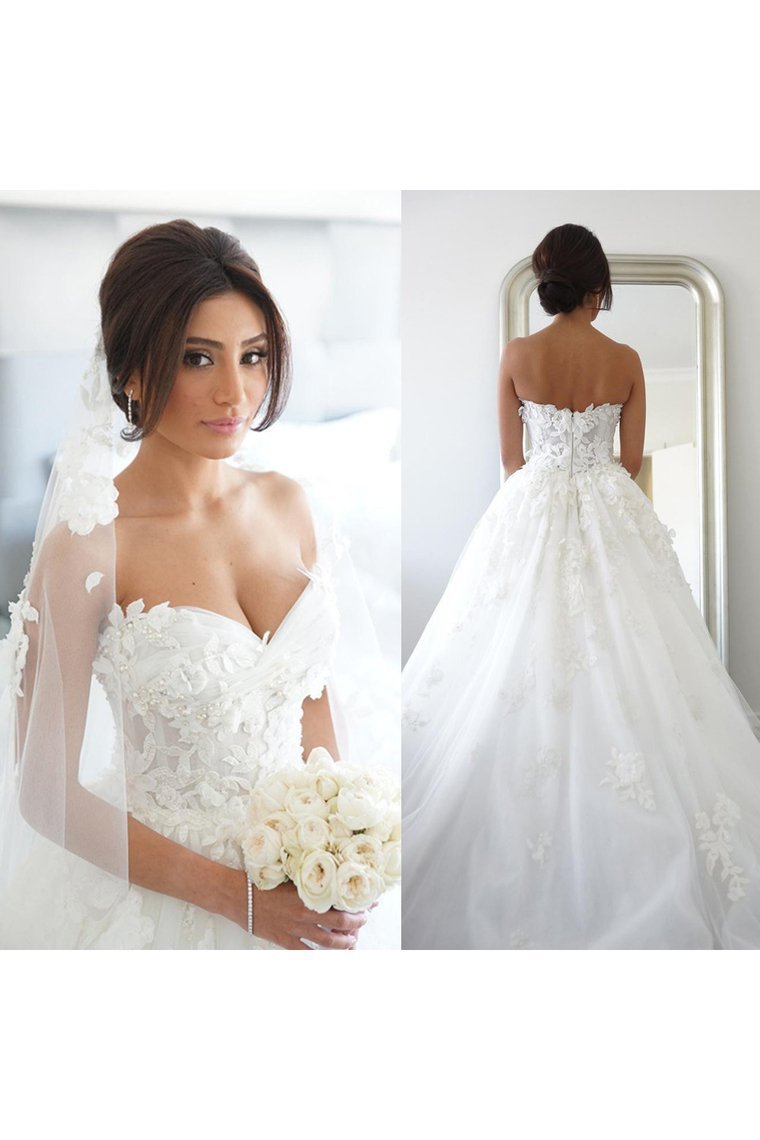 2024 A Line Sweetheart Tulle Wedding Dresses With Applique And