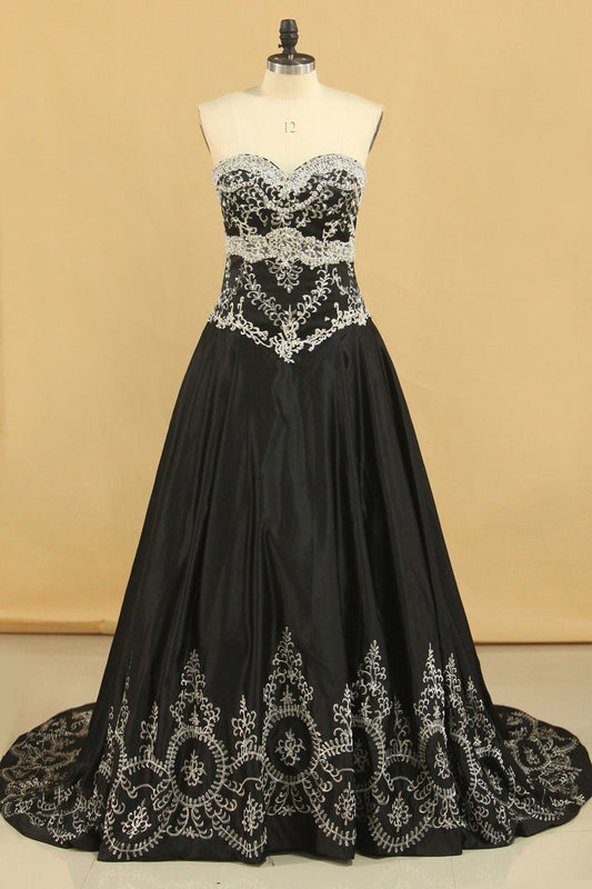 2024 Quinceanera Dresses Ball Gown Sweetheart Satin With Beading And