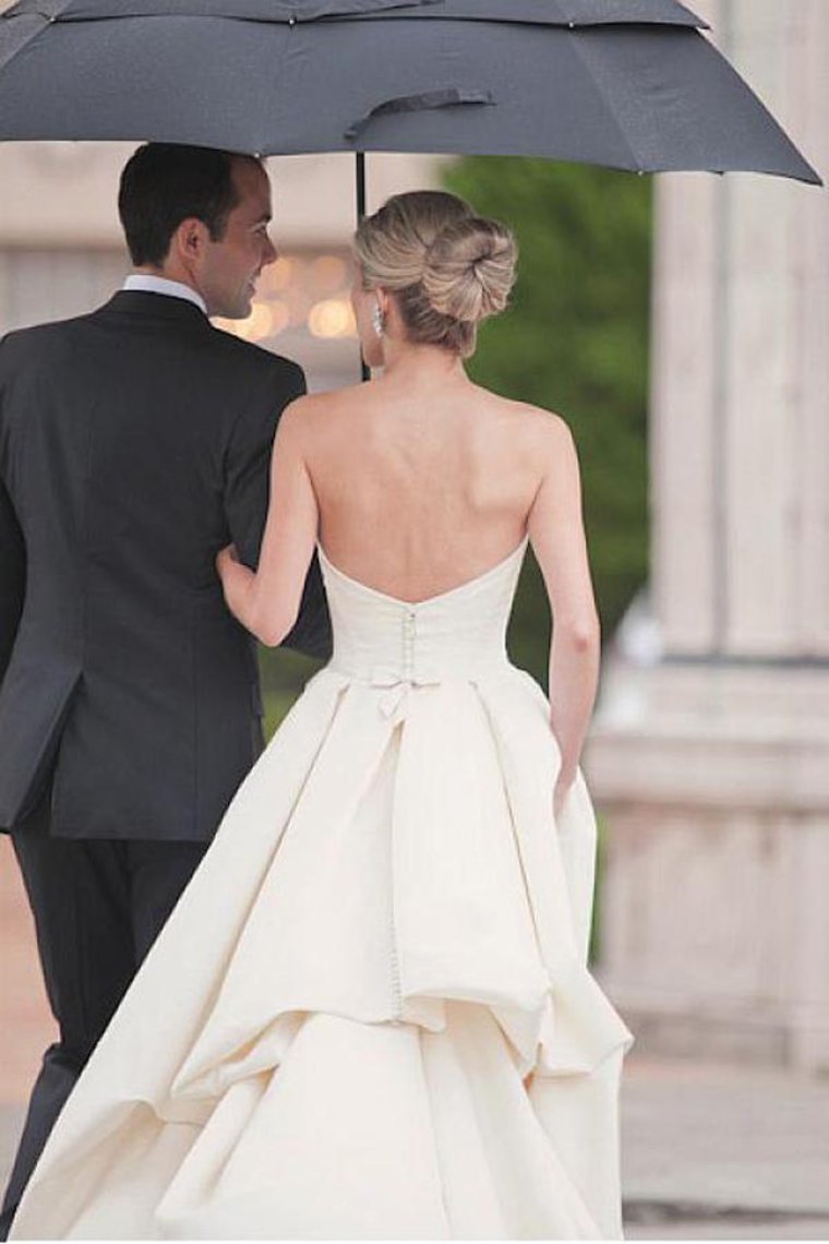 Charming Open Back Strapless Simple Elegant Long Wedding Dresses Wedding