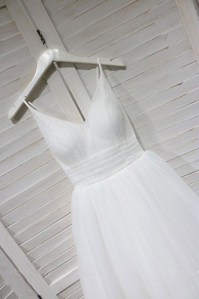 A Line Spaghetti Straps White Lace up Tulle V Neck Short Prom Dress Homecoming Dress