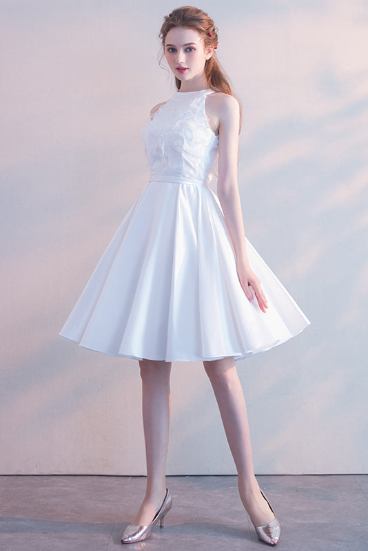 Elegant Halterneck White Sleeveless Short Homecoming Dresses