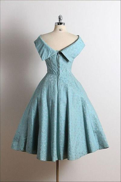 Cute Vintage Scoop A-Line Sleeveless Knee-Length Lace Blue Homecoming Dresses