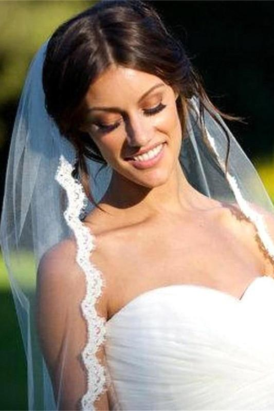 Simple One Layer Short Tulle Wedding Veils