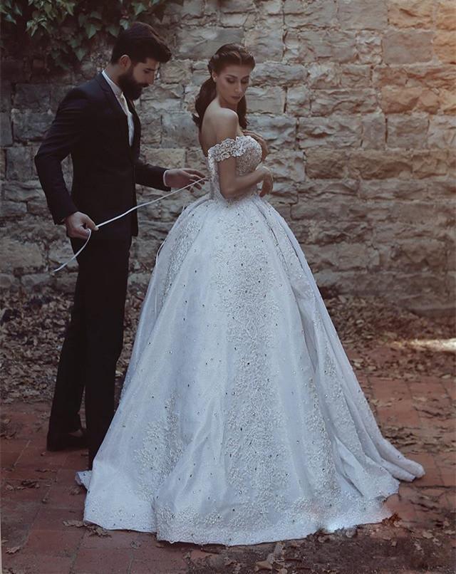 Amazing Modest Long Off The Shoulder Lace Beading Ball Gown Wedding