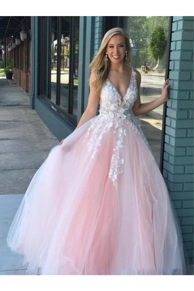 Stunning Lace Applique Ball Gown Long Ball Gowns Prom Dresses Quinceanera