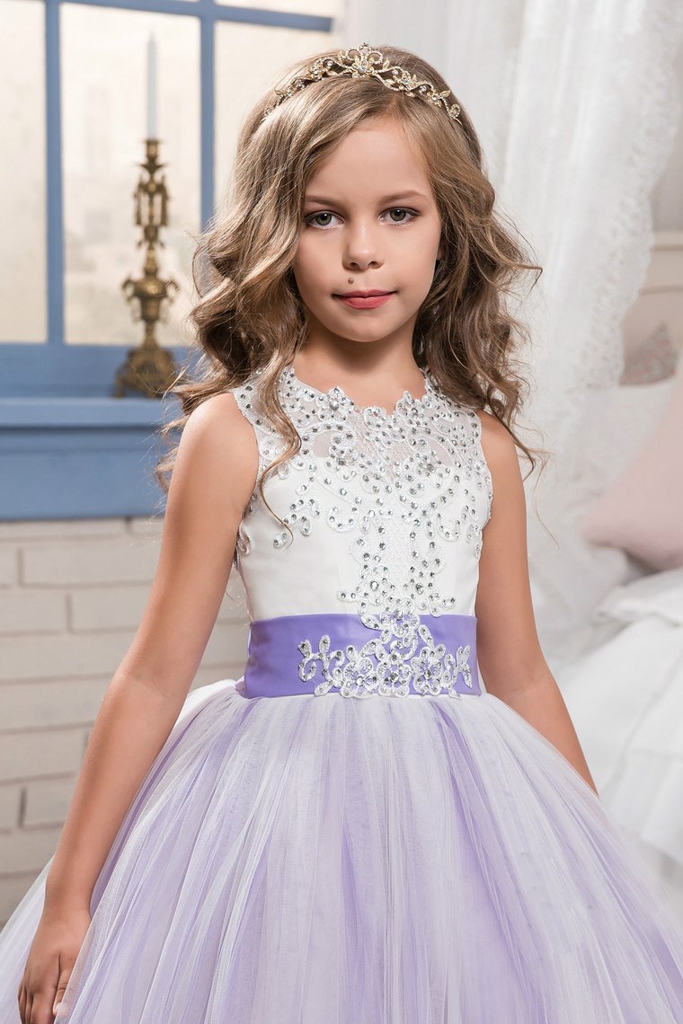 2024 Flower Girl Dresses Scoop Ball Gown Tulle With Applique And Bow