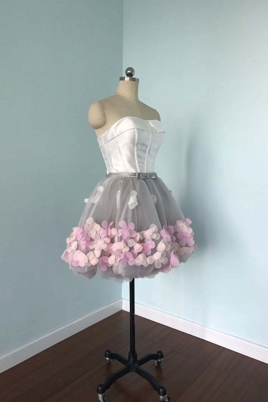 Cute Gray Strapless Tulle Homecoming Dresses with Flowers Short Sweet 16 Dresses STC14971