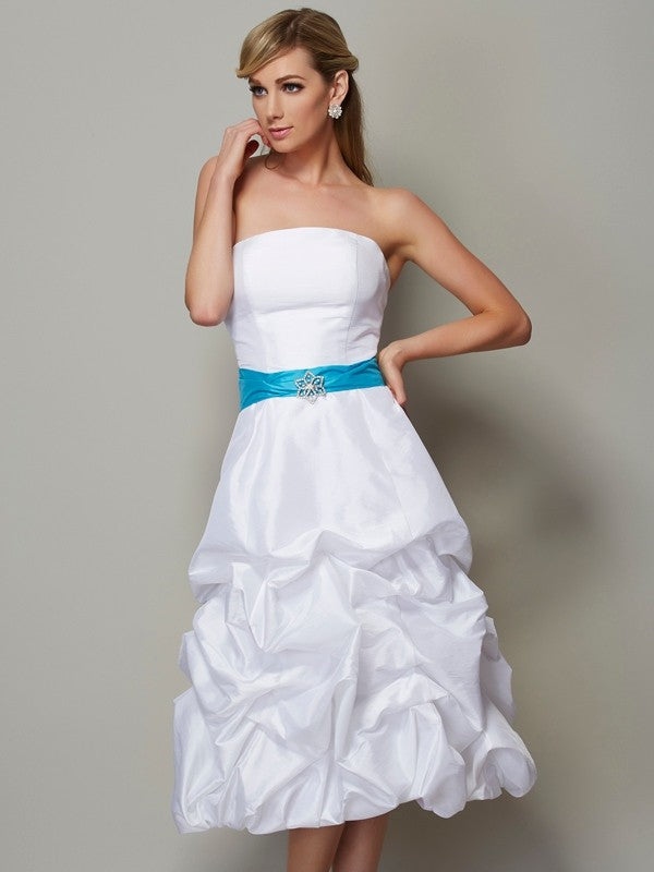 A-Line/Princess Strapless Sleeveless Short Taffeta Bridesmaid Dresses TPP0005786