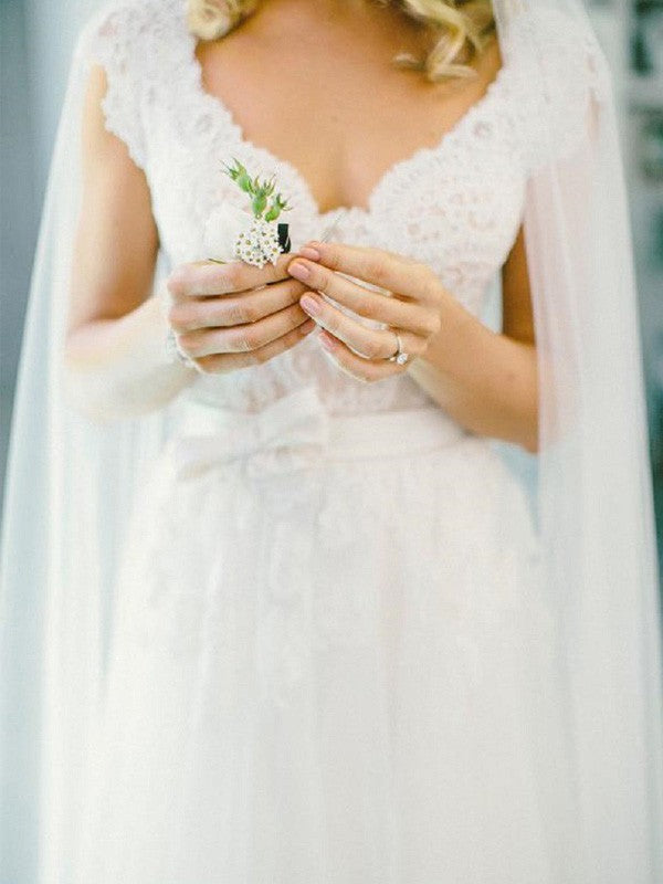 A-Line/Princess V-neck Floor-Length Sleeveless Lace Tulle Wedding Dresses TPP0006104