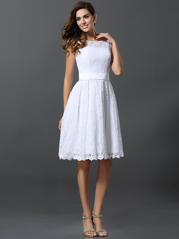 A-Line/Princess Scoop Sleeveless Short Lace Bridesmaid Dresses TPP0005269